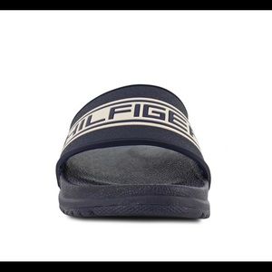 Tommy Hilfiger boys slides size 4M